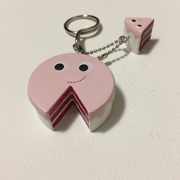 Kidrobot Vinyl Keychain - Picture 1 of 14